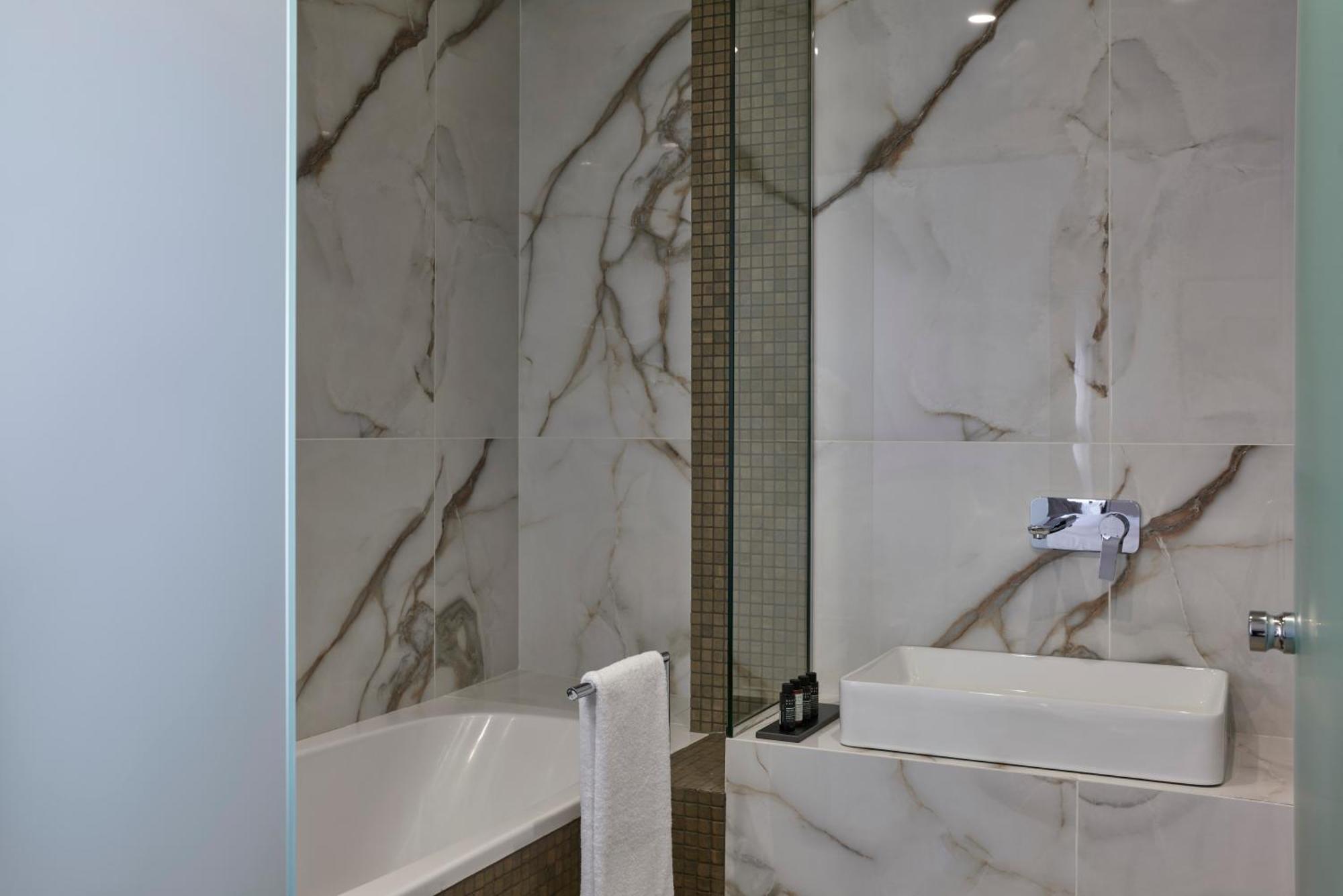 Hestia - Kolokotroni 23 Otel Atina Dış mekan fotoğraf